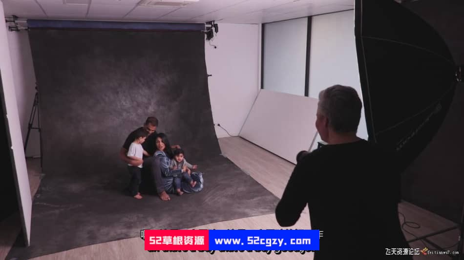 【中英字幕】Kelly Brown家庭人像团体照摆姿构图摄影布光教程 摄影 第9张